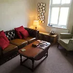 Meadowcroft 4*