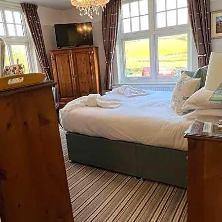 Meadowcroft 4*