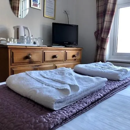Konukevi Meadowcroft 4*