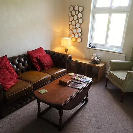 Meadowcroft 4*